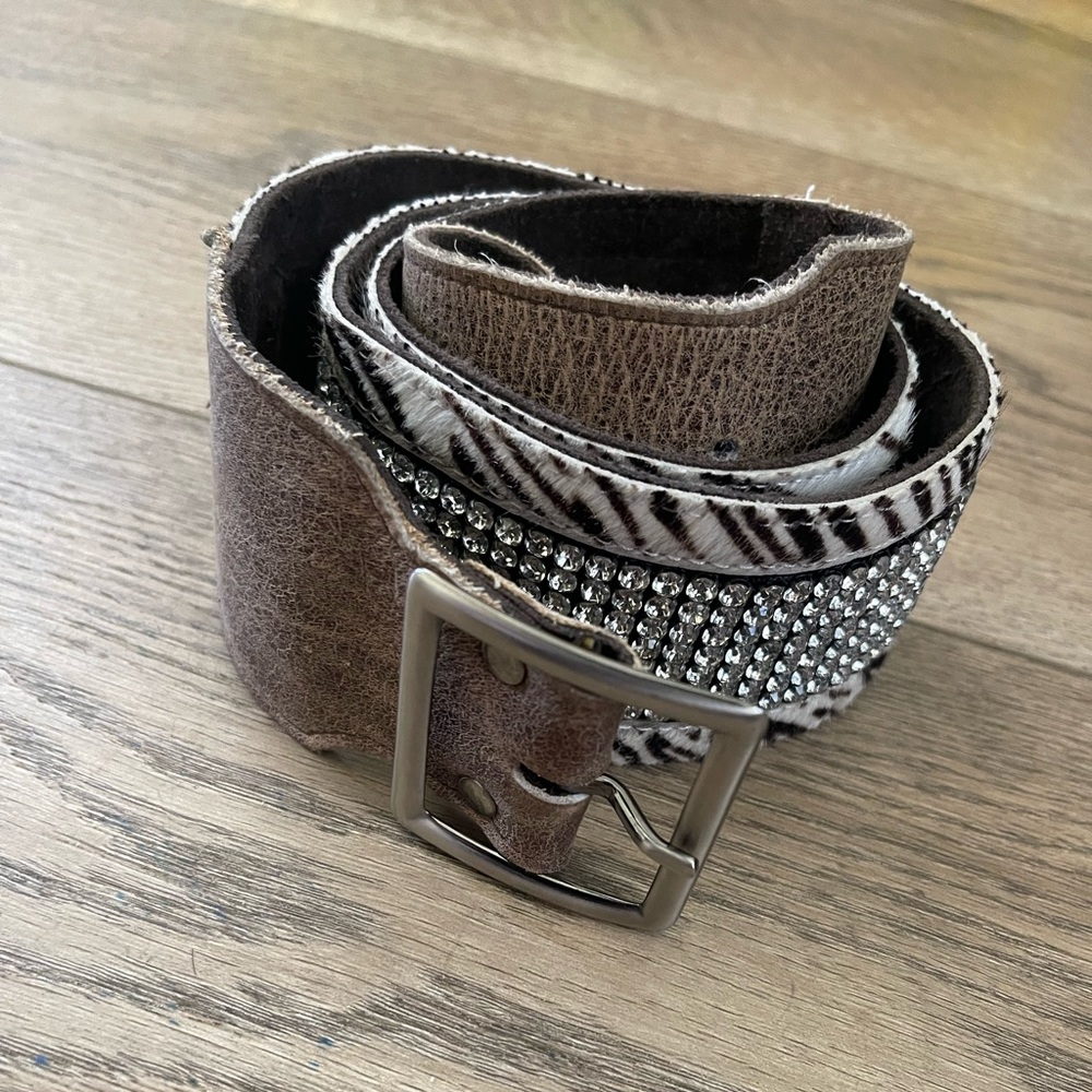 Talbots vintage unique leather belt with rhinestone